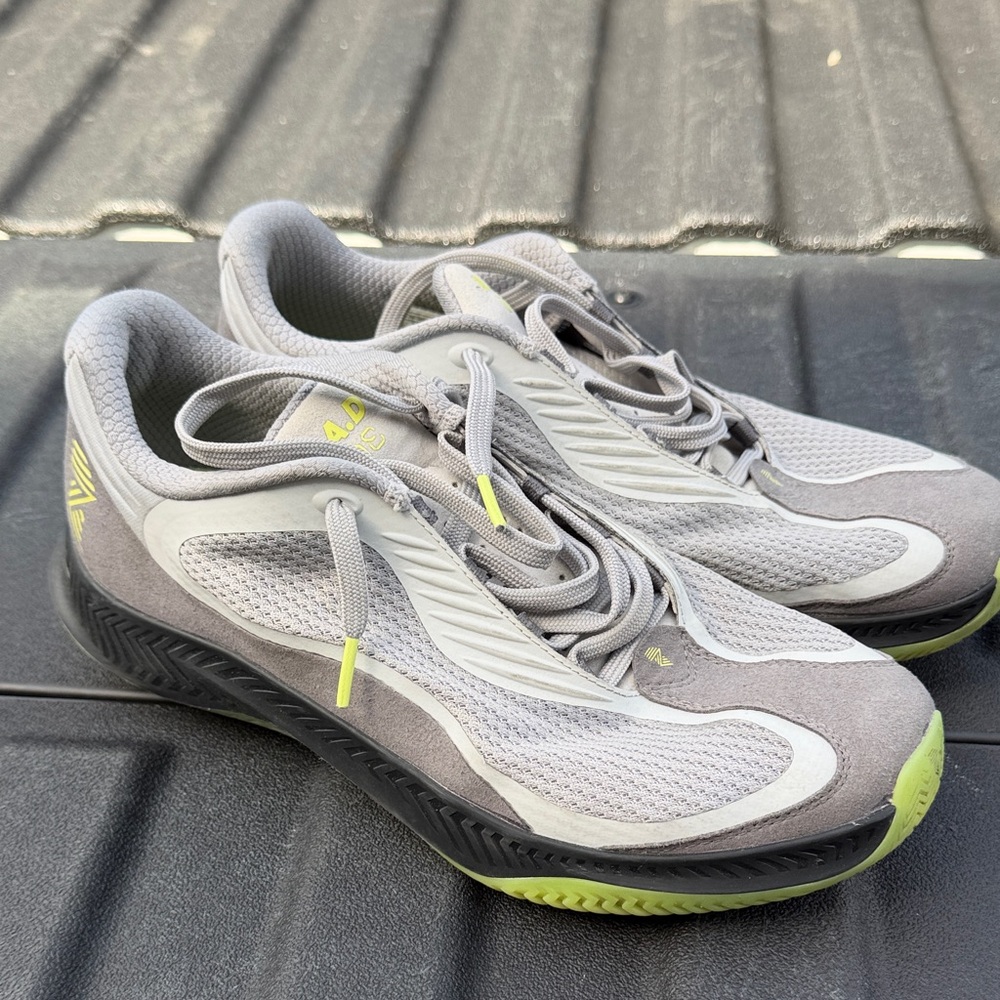 Rad One sneakers